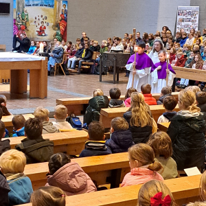 Adventsgottesdienst in St. Martin.-..