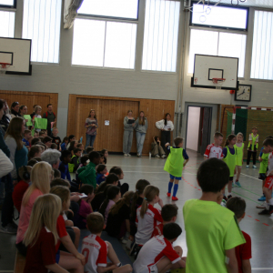 Fußballturnier in der kleinen Halle