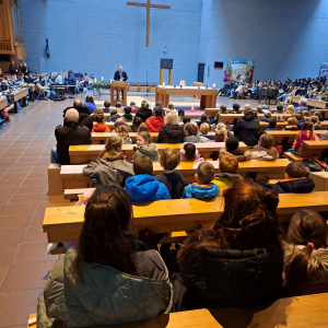 Gefülltes Gotteshaus