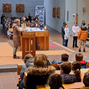 Geschichte der heiligen Lucia pantomimisch unterlegt