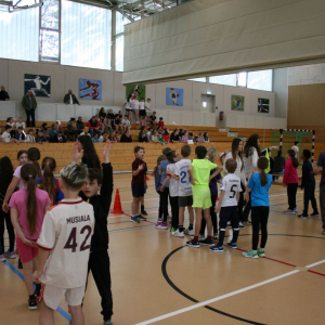 Staffelläufe 4. Klassen