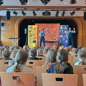 Ridiculous Rhyme Show begeistert