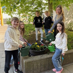 Pflanzaktion in der Filiale