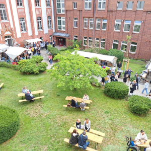 Sommerfest 2026 Innenhof jpg